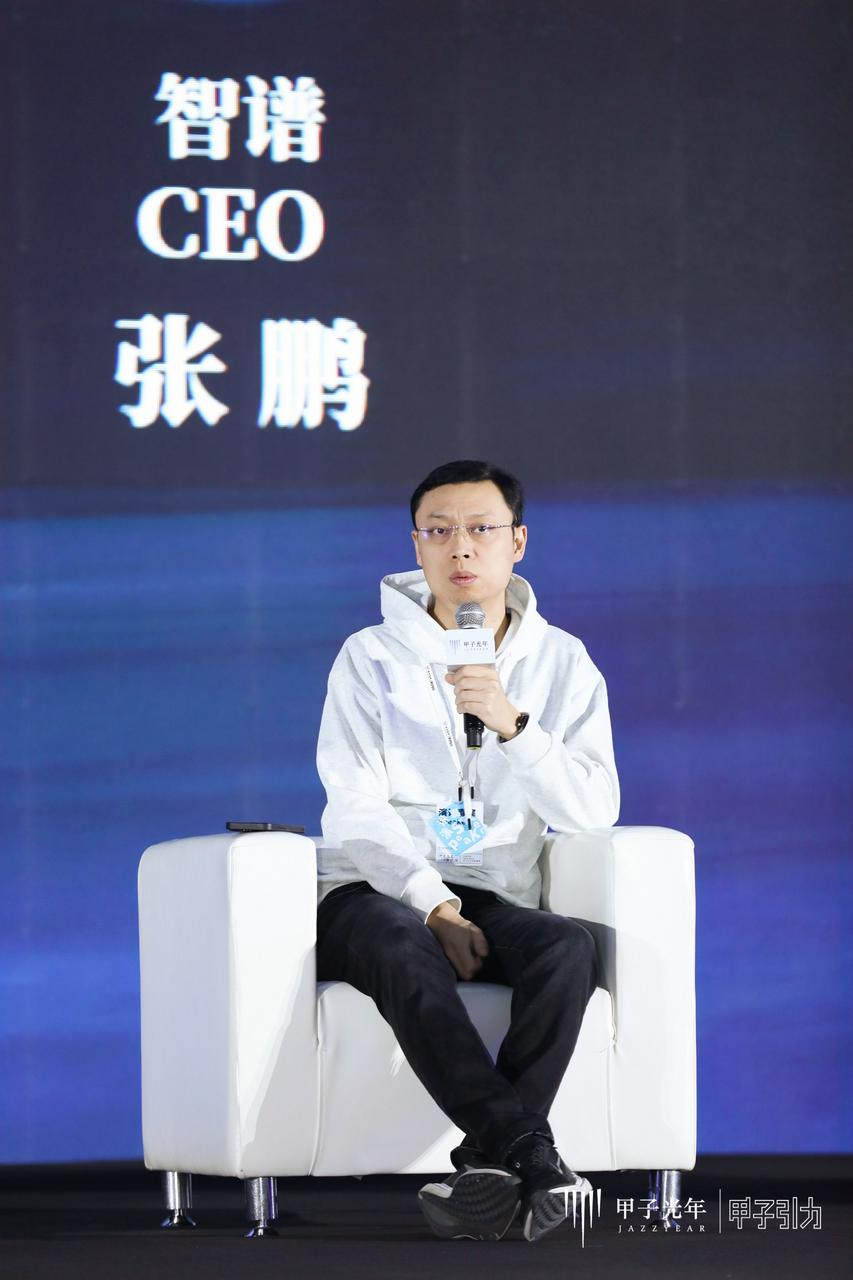 024大模型六小虎逐梦AI：竞争加剧商业化挑战重重"