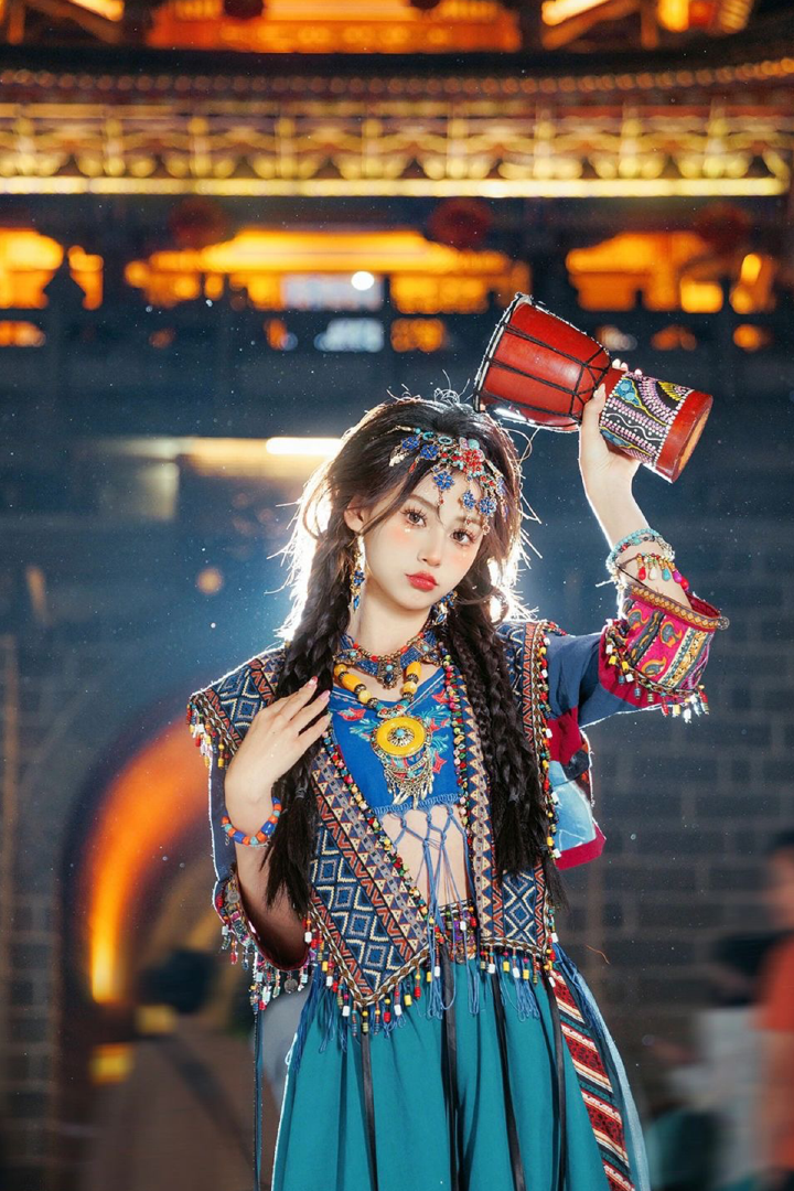 AI一键美颜妆造 30秒解锁旅拍新姿势 AI摄影助力景区揽客