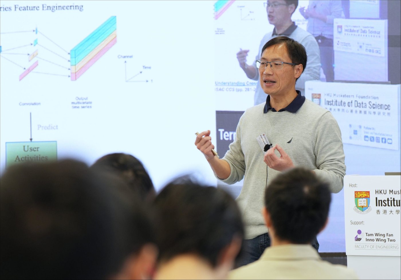 美国FBI突袭华裔教授住宅 引发学术界对特朗普反华政策的强烈抗议 超千科学家考虑离开美国